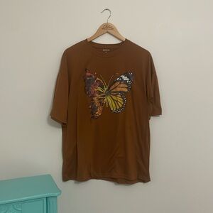SHEIN size medium brown oversized butterfly 🦋 t shirt.